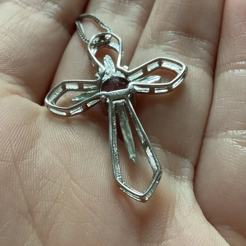925 Sterling Silver this gorgeous